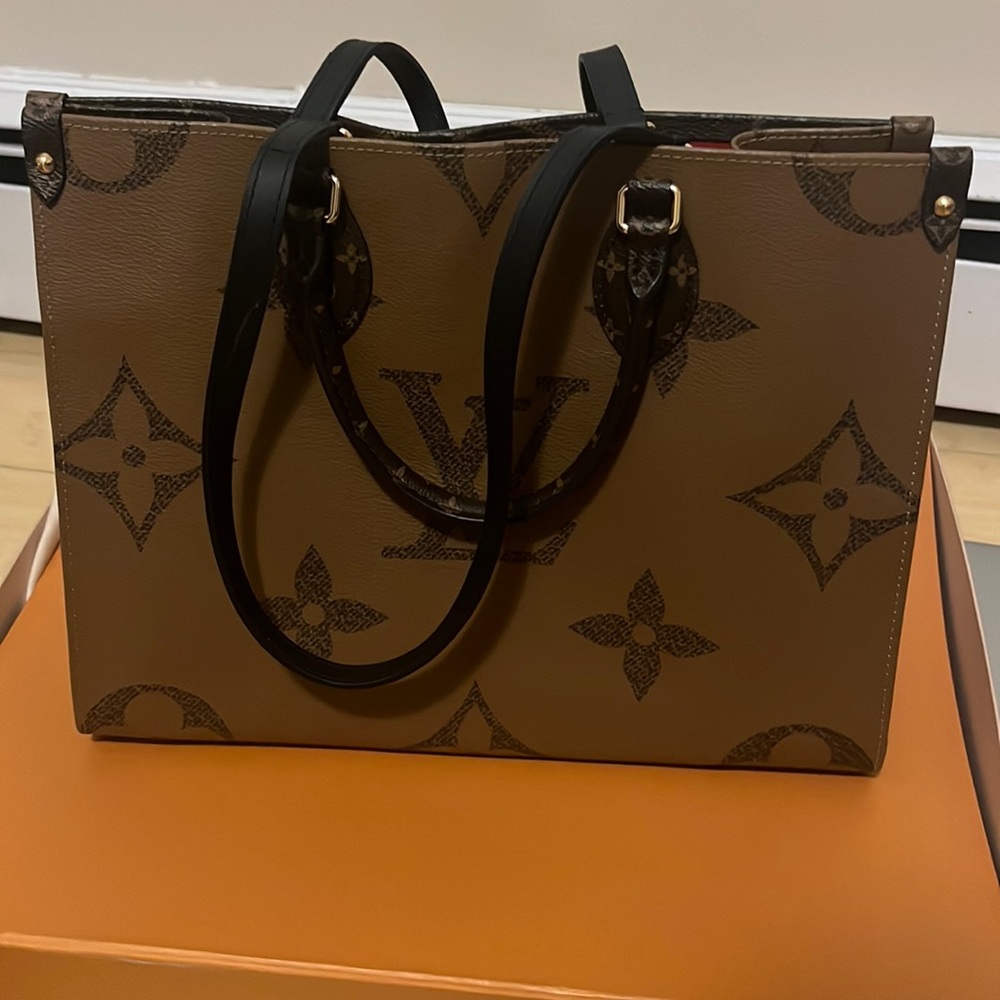 Louis Vuitton On-The-Go MM